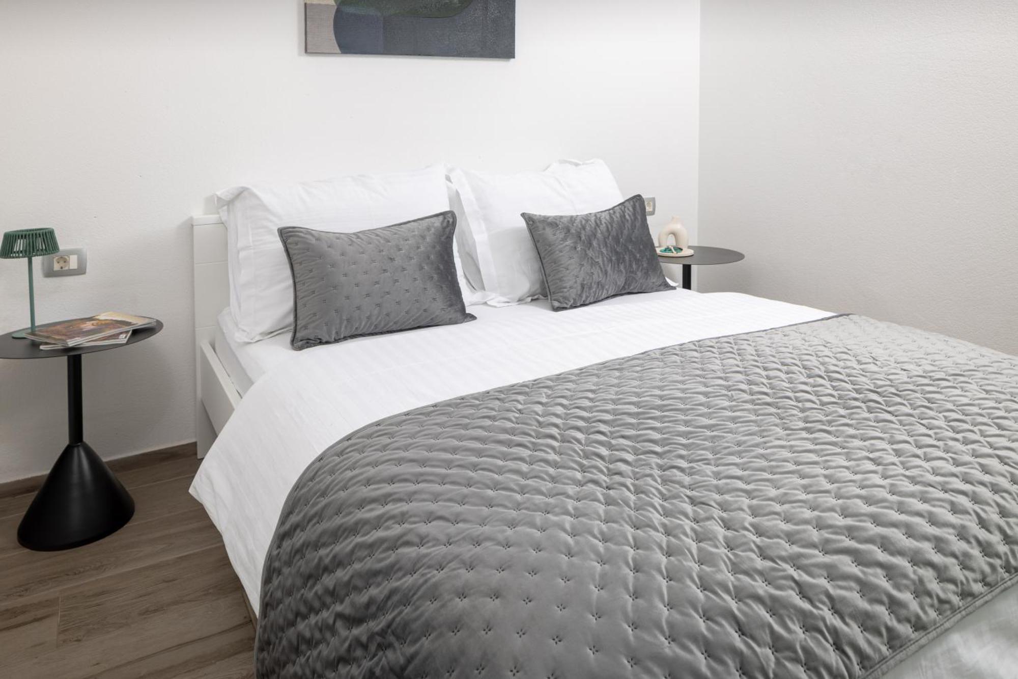 ילסה Apartments Belic With Pool מראה חיצוני תמונה